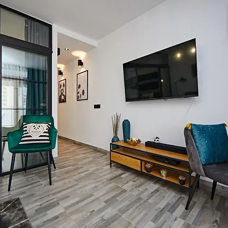 Apartment Panda House