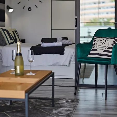 Apartment Panda House *